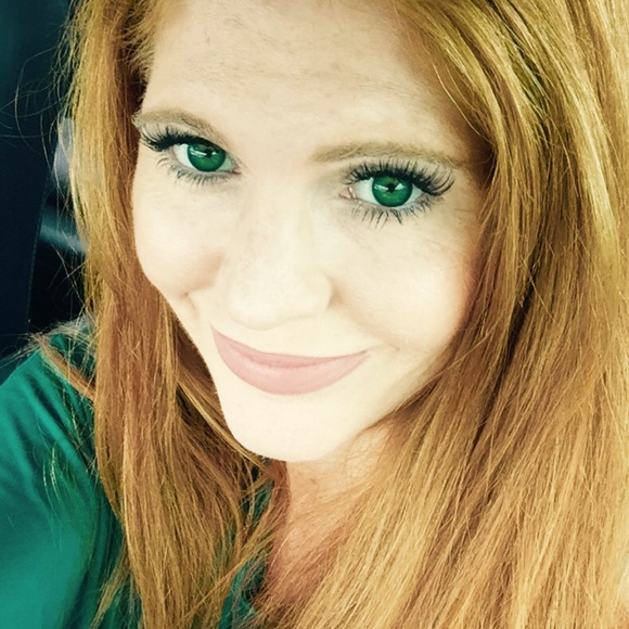 Meet your Posher, Stephanie - Picture 1 of 1